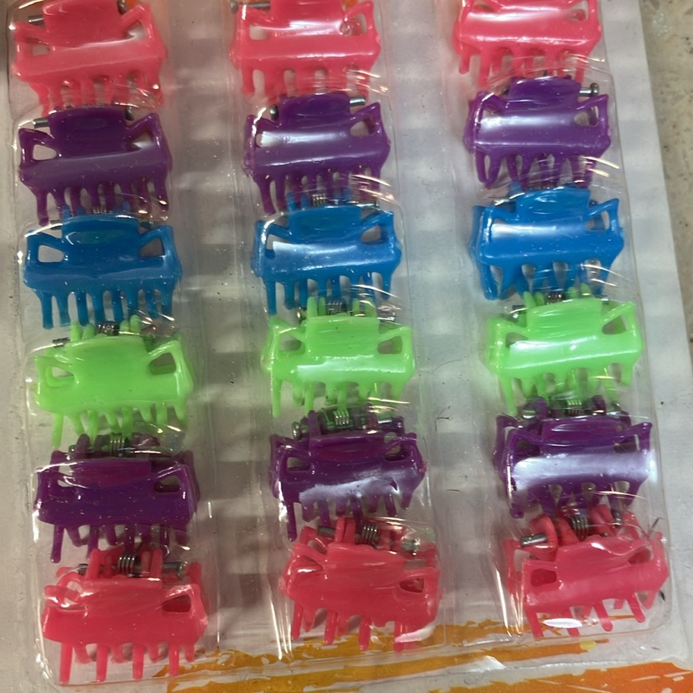 Butterfly clips assorted bundle - Picture 4 of 4